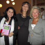 von li. nach re: M. Mazakarini, Elisabeth-Joe Harriet, Christa Duker-Mayrhofer, Foto. M. Schnörch von li. nach re: M. Mazakarini, Elisabeth-Joe Harriet, Christa Duker-Mayrhofer, Foto: M. Schnörch