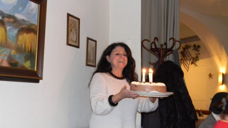 4 Kerzen auf der Torte