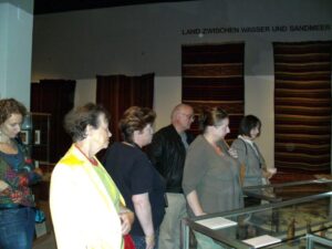 Führung durch die Afrika-Ausstellung im Schloss Führung durch die Afrika-Ausstellung im Schloss