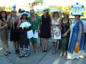 Gutbehütete Teranerinnen in bester Stimmung Gutbehütete Teranerinnen in bester Stimmung